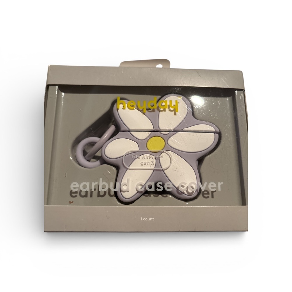 Heyday Purple and White Flower Earbud Case Cover